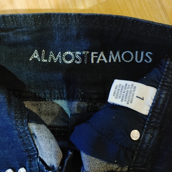 Almost Famous - Picture 2 of 3